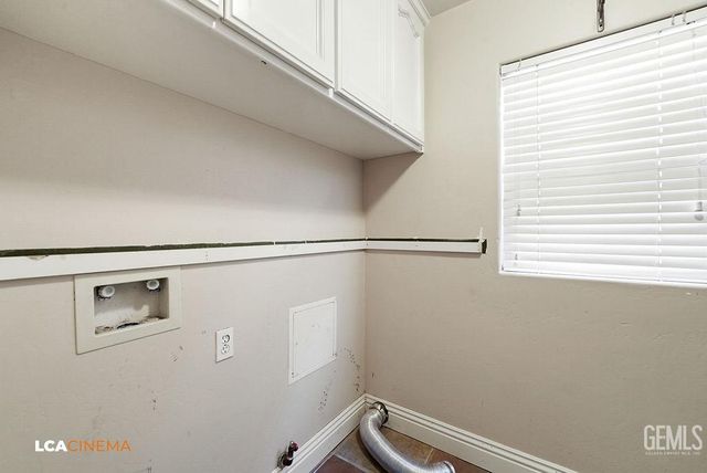 9727 Battersea Park Drive, Bakersfield, CA 93312