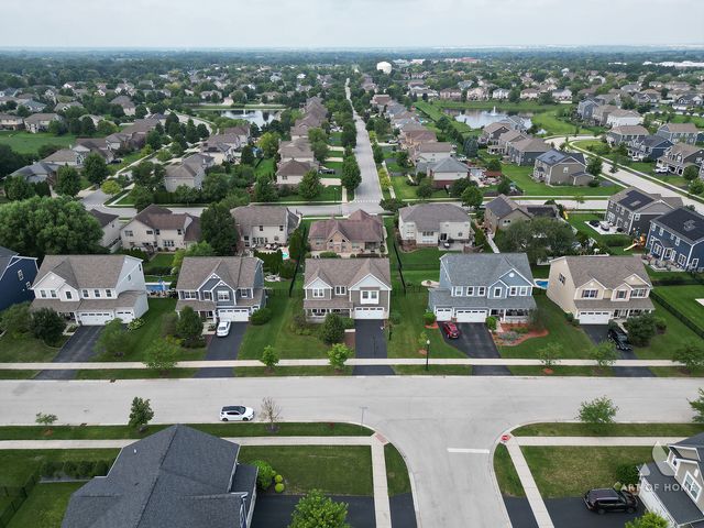 16155 W Sagebrook Drive, Lockport, IL 60441