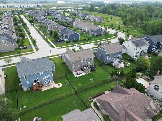 16155 W Sagebrook Drive, Lockport, IL 60441