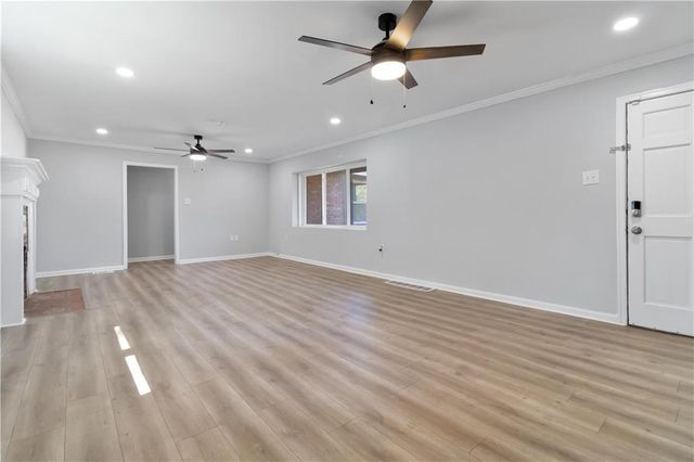 116 Lake Pointe Court, Stockbridge, GA 30281