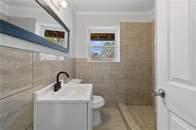 116 Lake Pointe Court, Stockbridge, GA 30281