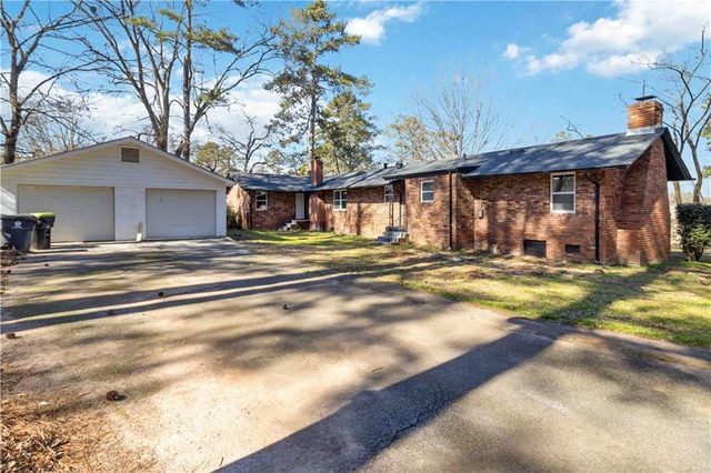 116 Lake Pointe Court, Stockbridge, GA 30281