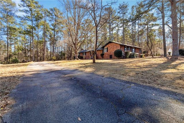 116 Lake Pointe Court, Stockbridge, GA 30281