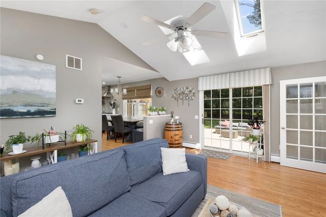 25 Factory Pond Circle, Smithfield, RI 02828