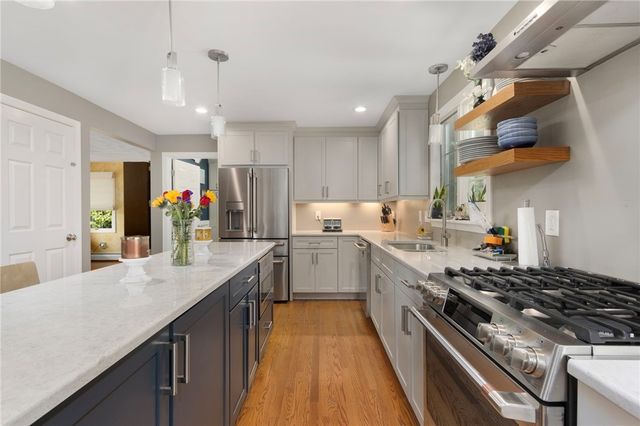25 Factory Pond Circle, Smithfield, RI 02828