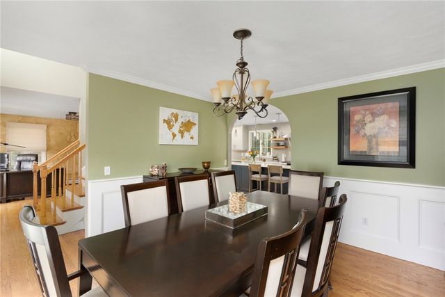 25 Factory Pond Circle, Smithfield, RI 02828