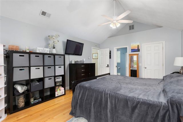 25 Factory Pond Circle, Smithfield, RI 02828