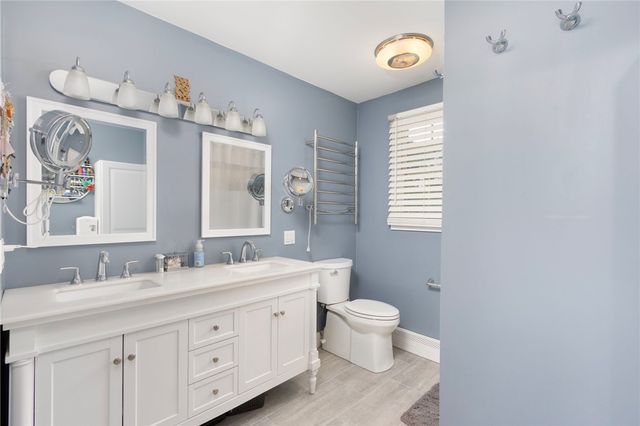 25 Factory Pond Circle, Smithfield, RI 02828