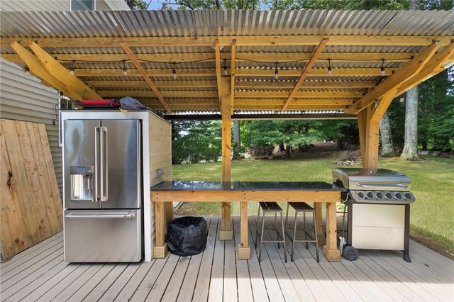 25 Factory Pond Circle, Smithfield, RI 02828