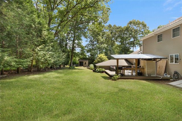 25 Factory Pond Circle, Smithfield, RI 02828