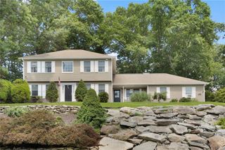 25 Factory Pond Circle, Smithfield, RI 02828