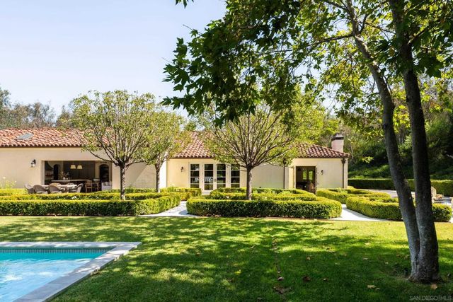 5406 Calzada Del Bosque, Rancho Santa Fe, CA 92067