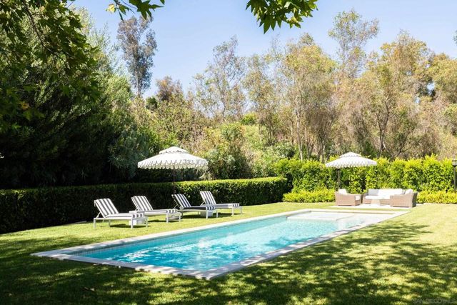 5406 Calzada Del Bosque, Rancho Santa Fe, CA 92067