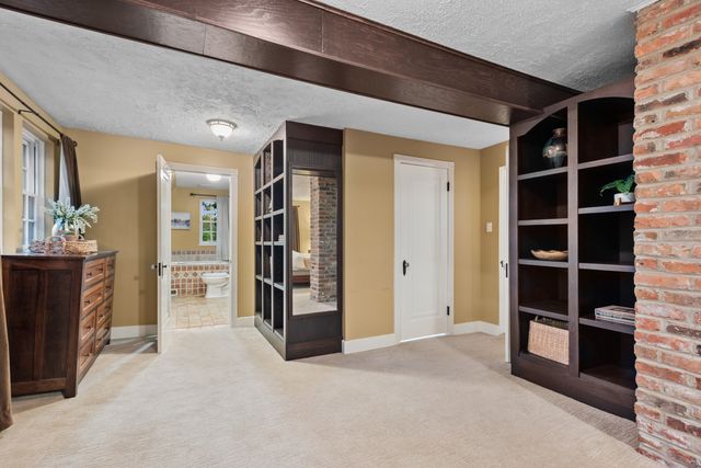 28W670 Batavia Road, Warrenville, IL 60555