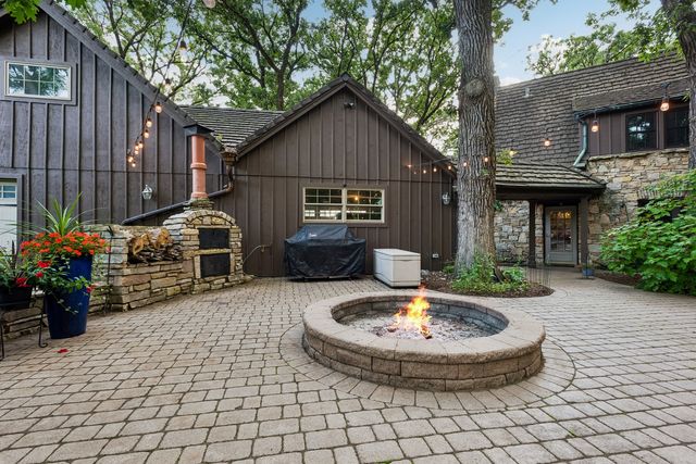 28W670 Batavia Road, Warrenville, IL 60555