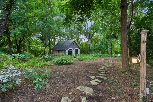 28W670 Batavia Road, Warrenville, IL 60555