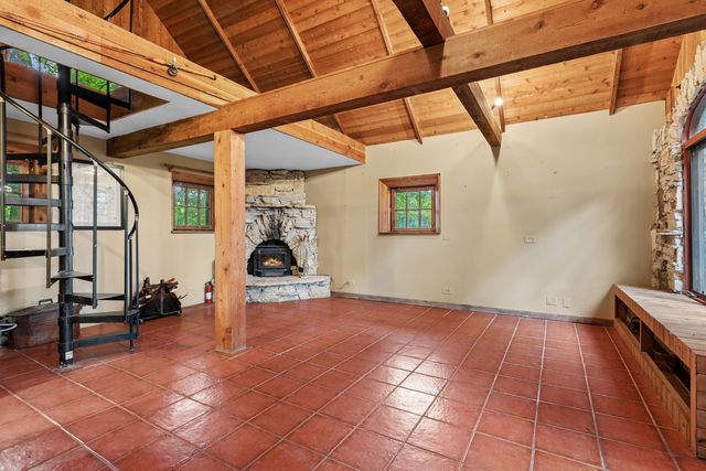 28W670 Batavia Road, Warrenville, IL 60555