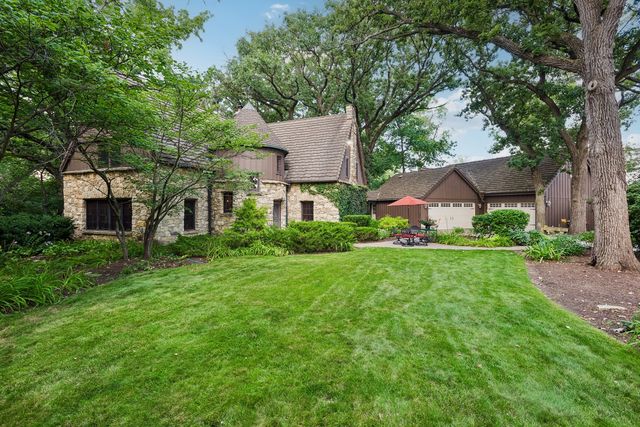 28W670 Batavia Road, Warrenville, IL 60555