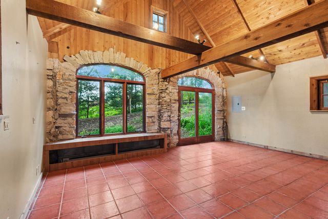 28W670 Batavia Road, Warrenville, IL 60555