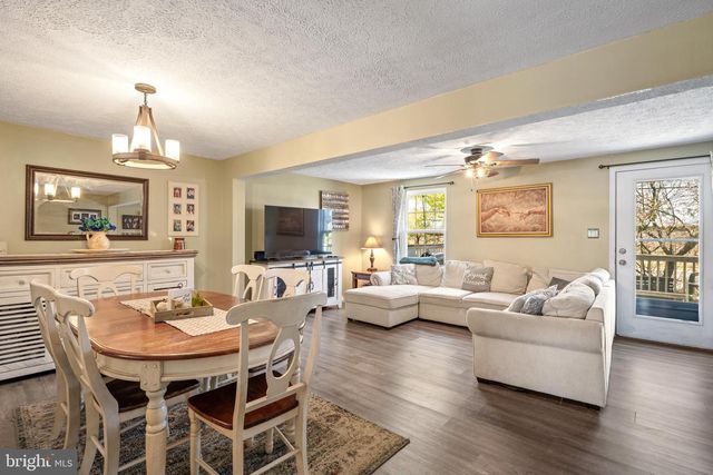 9 REDWOOD CT, Glassboro, NJ 08028