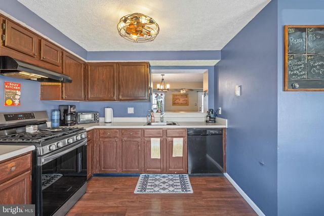 9 REDWOOD CT, Glassboro, NJ 08028