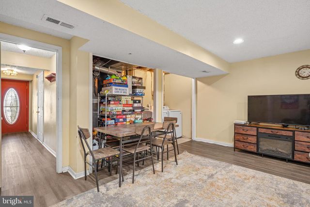 9 REDWOOD CT, Glassboro, NJ 08028