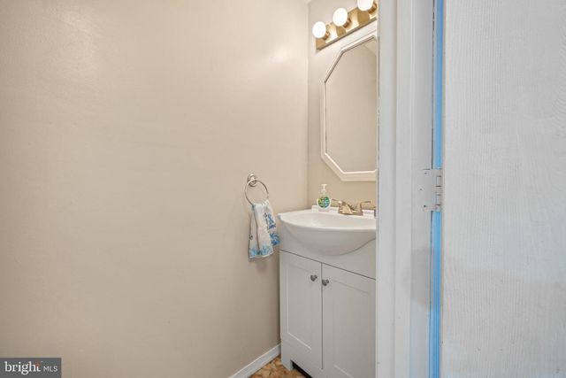 9 REDWOOD CT, Glassboro, NJ 08028