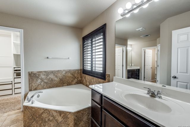 333 Atalaya, Cibolo, TX 78108