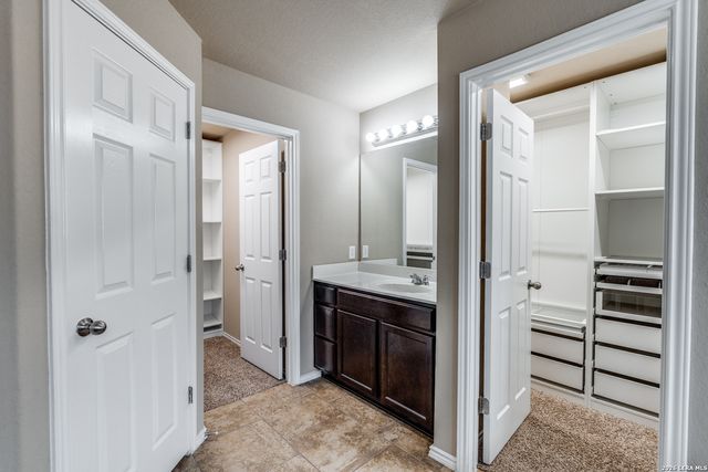 333 Atalaya, Cibolo, TX 78108