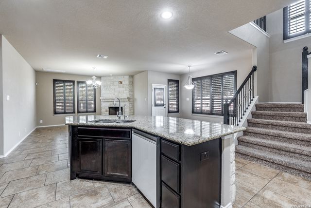 333 Atalaya, Cibolo, TX 78108