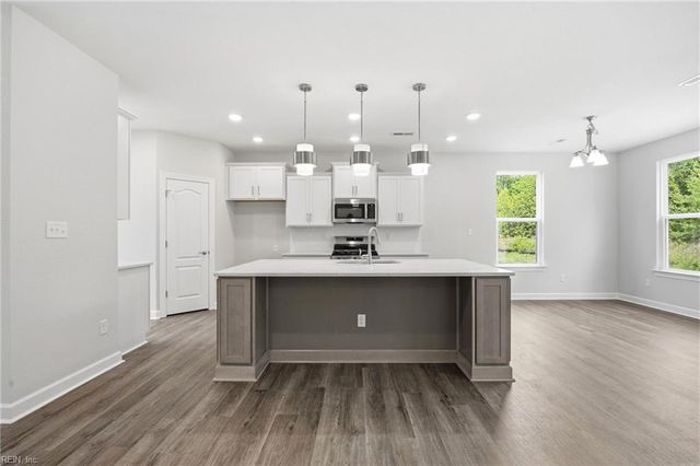 328 Tarn CT, Suffolk, VA 23434