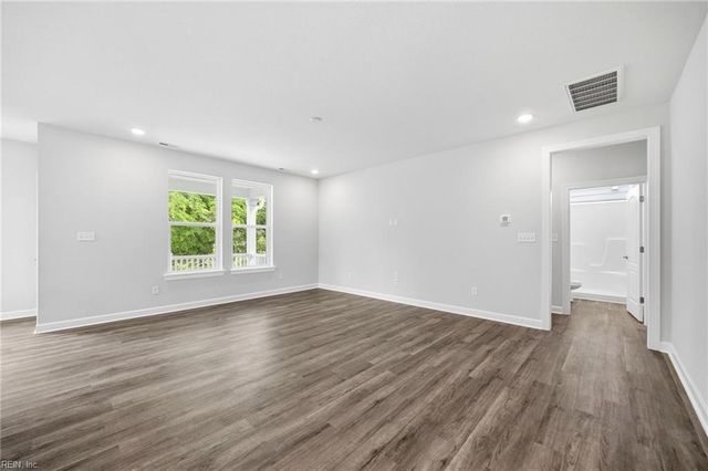 328 Tarn CT, Suffolk, VA 23434