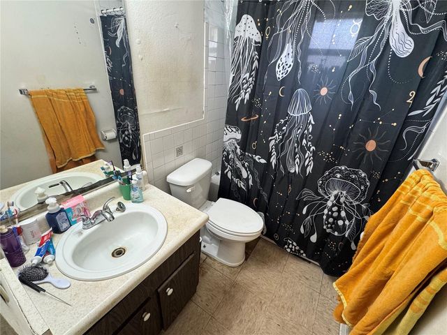 1004 MELROSE STREET, Seffner, FL 33584