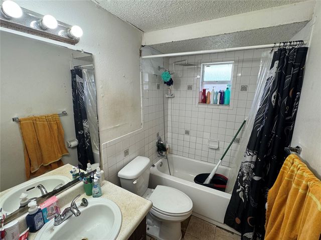 1004 MELROSE STREET, Seffner, FL 33584