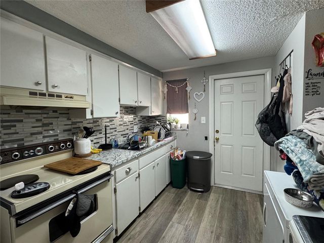 1004 MELROSE STREET, Seffner, FL 33584