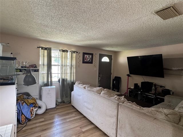 1004 MELROSE STREET, Seffner, FL 33584