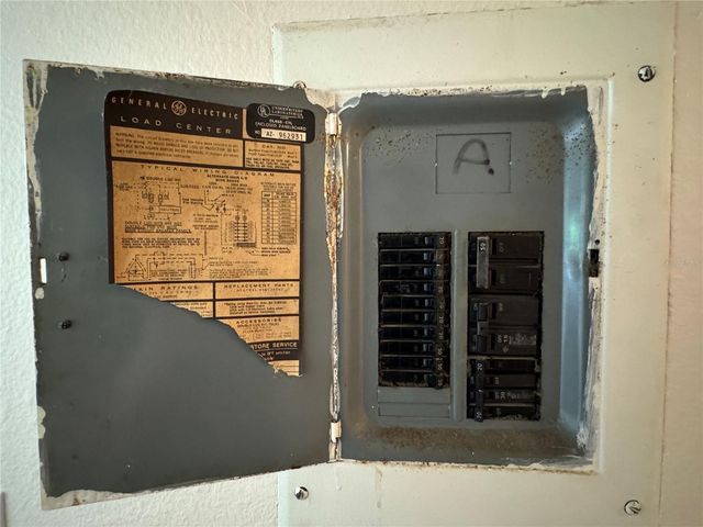 1004 MELROSE STREET, Seffner, FL 33584