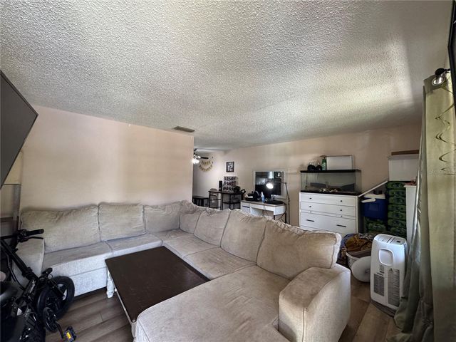 1004 MELROSE STREET, Seffner, FL 33584