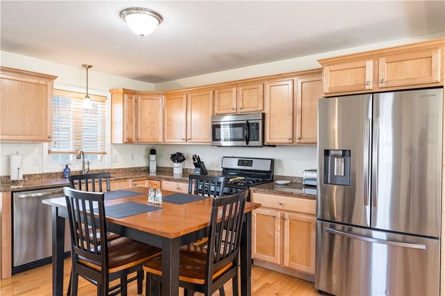 27 Streamview Drive, Cumberland, RI 02864