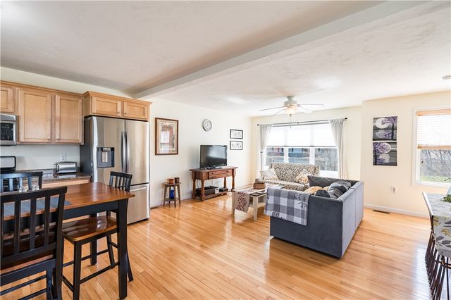 27 Streamview Drive, Cumberland, RI 02864