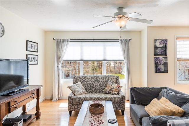 27 Streamview Drive, Cumberland, RI 02864