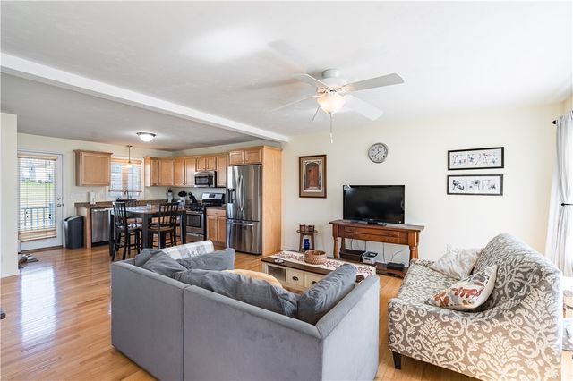 27 Streamview Drive, Cumberland, RI 02864