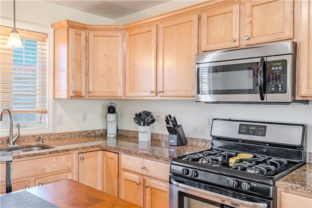 27 Streamview Drive, Cumberland, RI 02864