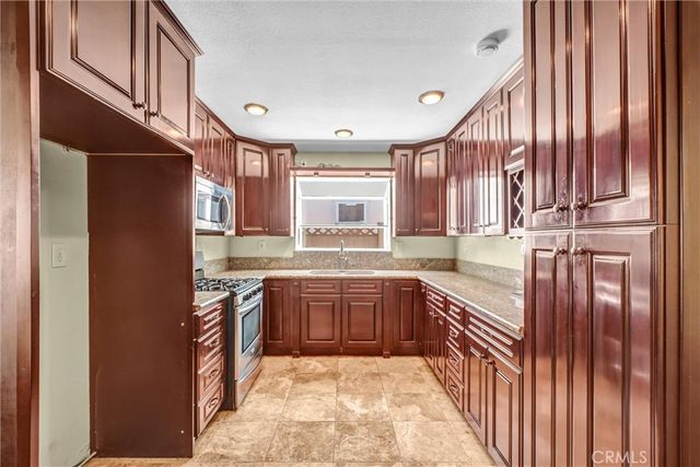 5853 Los Nietos Street, Buena Park, CA 90620