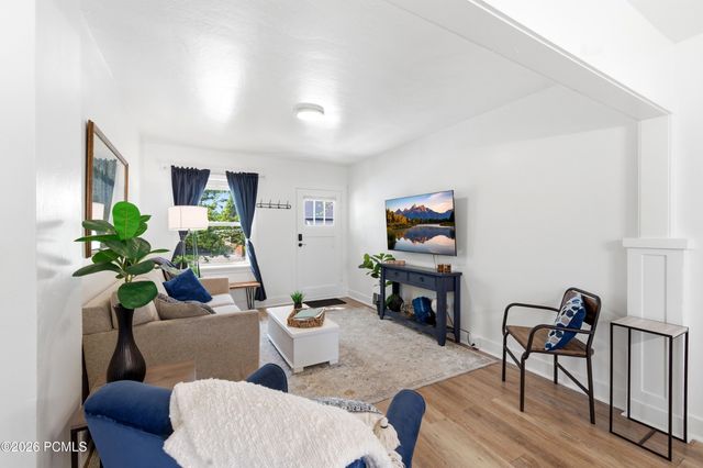 817 Ramona Avenue, Salt Lake City, UT 84105