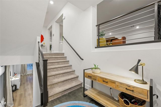 7085 Sunland Hills Avenue, Las Vegas, NV 89113