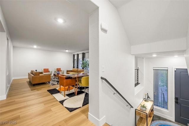 7085 Sunland Hills Avenue, Las Vegas, NV 89113