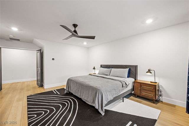 7085 Sunland Hills Avenue, Las Vegas, NV 89113