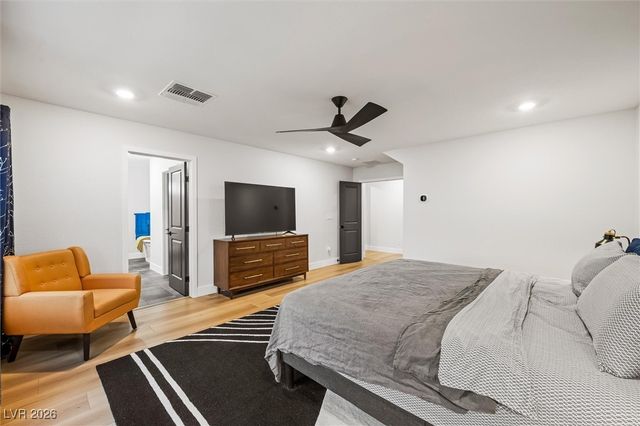 7085 Sunland Hills Avenue, Las Vegas, NV 89113