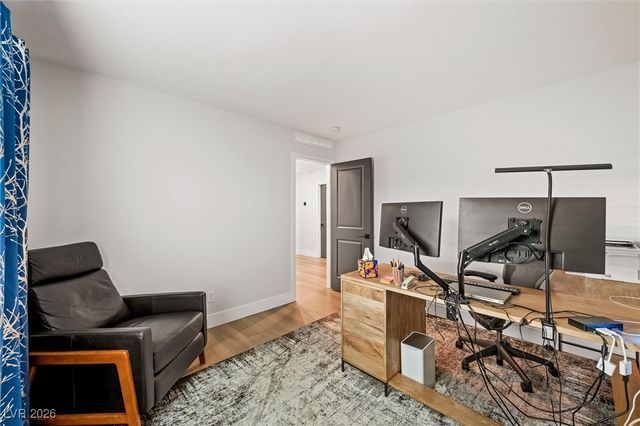 7085 Sunland Hills Avenue, Las Vegas, NV 89113